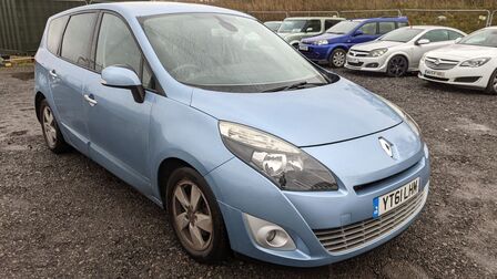 RENAULT SCENIC GRAND DYNAMIQUE TOMTOM DCI EDC